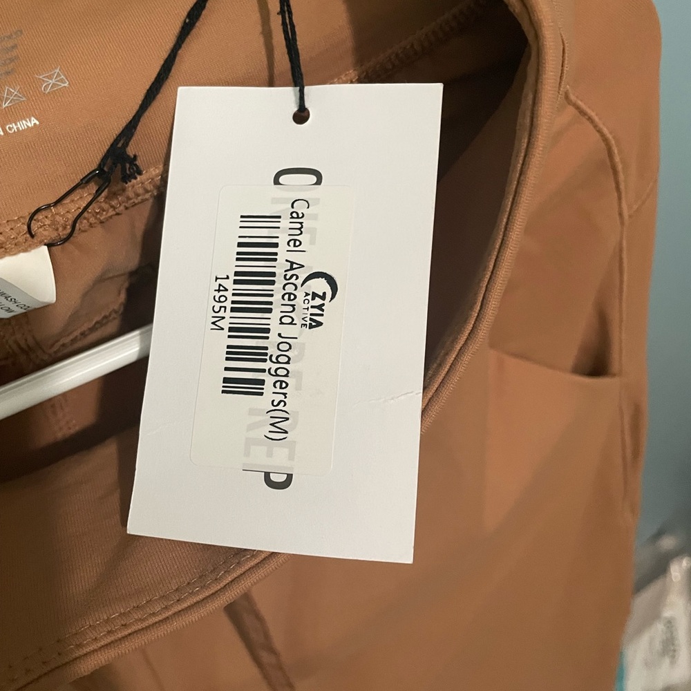 New with tags- Zyia joggers